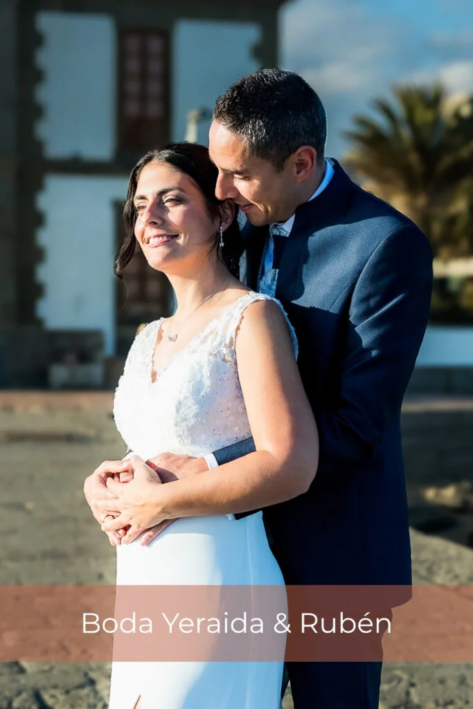 Novios el día de su boda en Gáldar, Gran Canaria