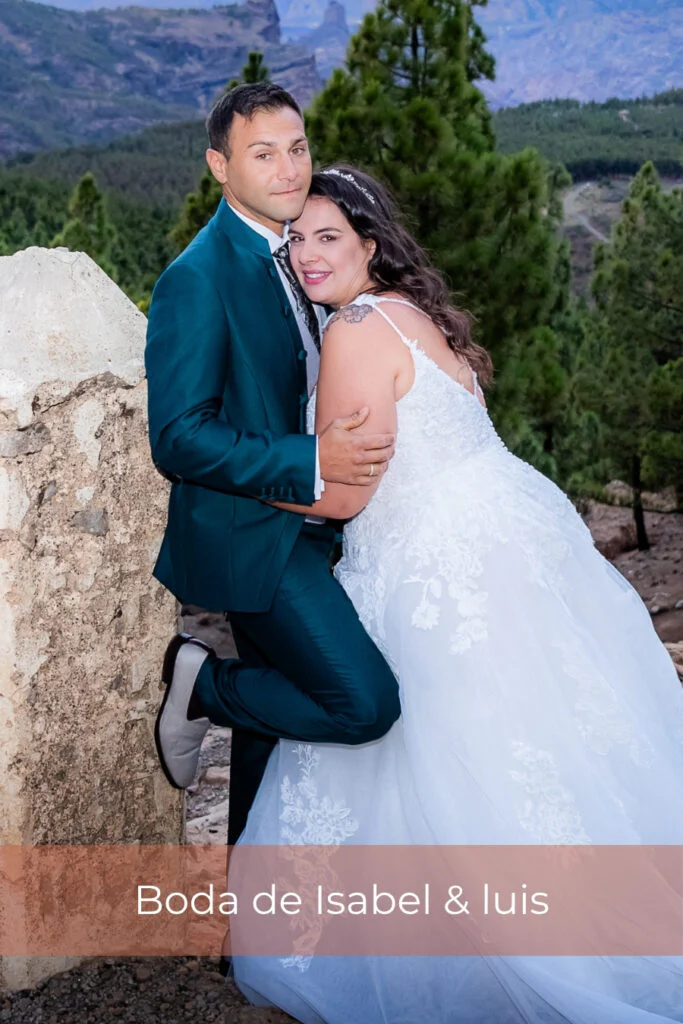 Novios el día de su boda en Gáldar, Gran Canaria
